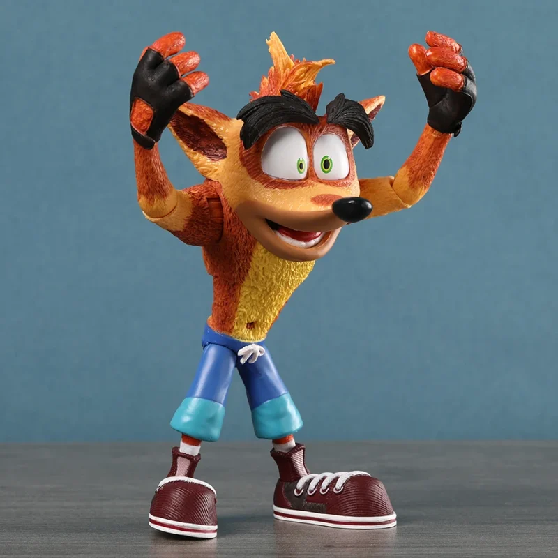NECA Crash Bandicoot Action Figure 4